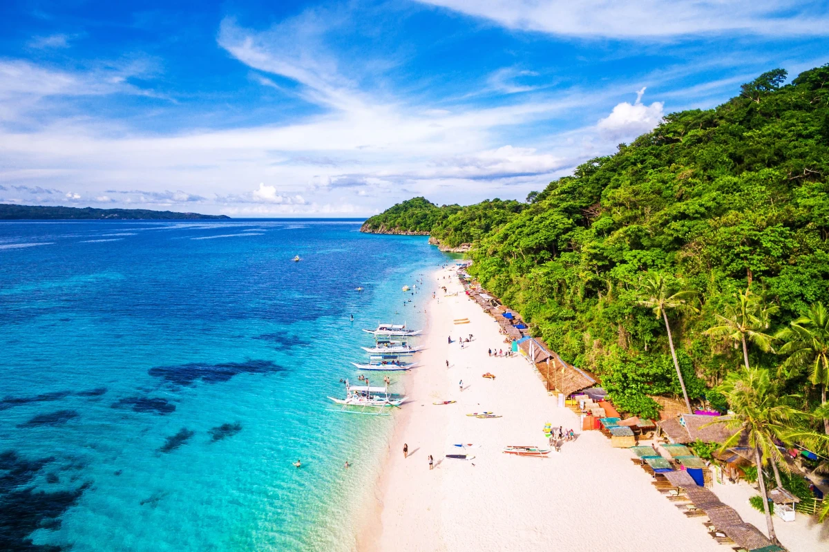 https://media.leisurecom.com/cruise/image-2024-11-11-11-18-25.webp