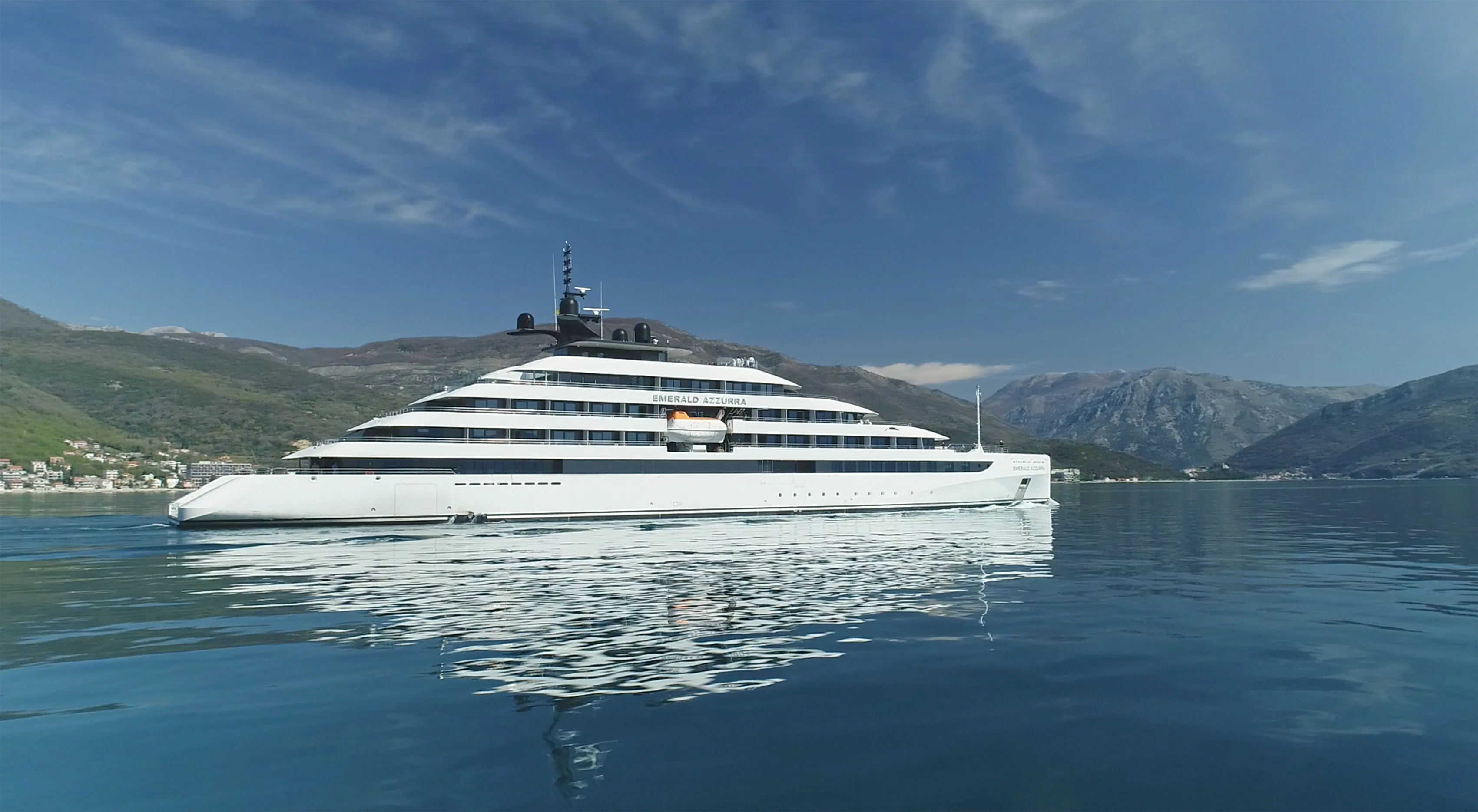 Emerald Azzurra